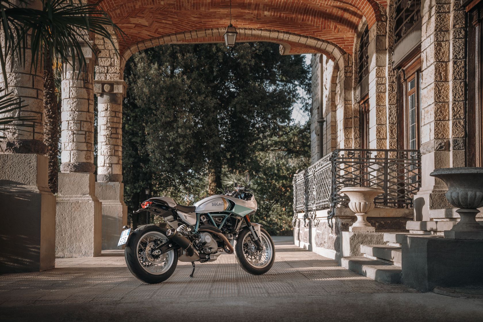 Ducati Formula 73 2026 vue arrière droit Ducati Formula 73 2026 vue arrière droit