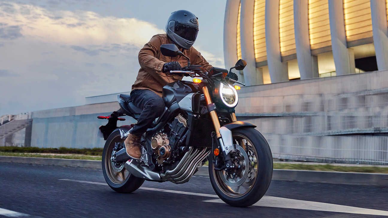 Honda CB650R 2026 en action