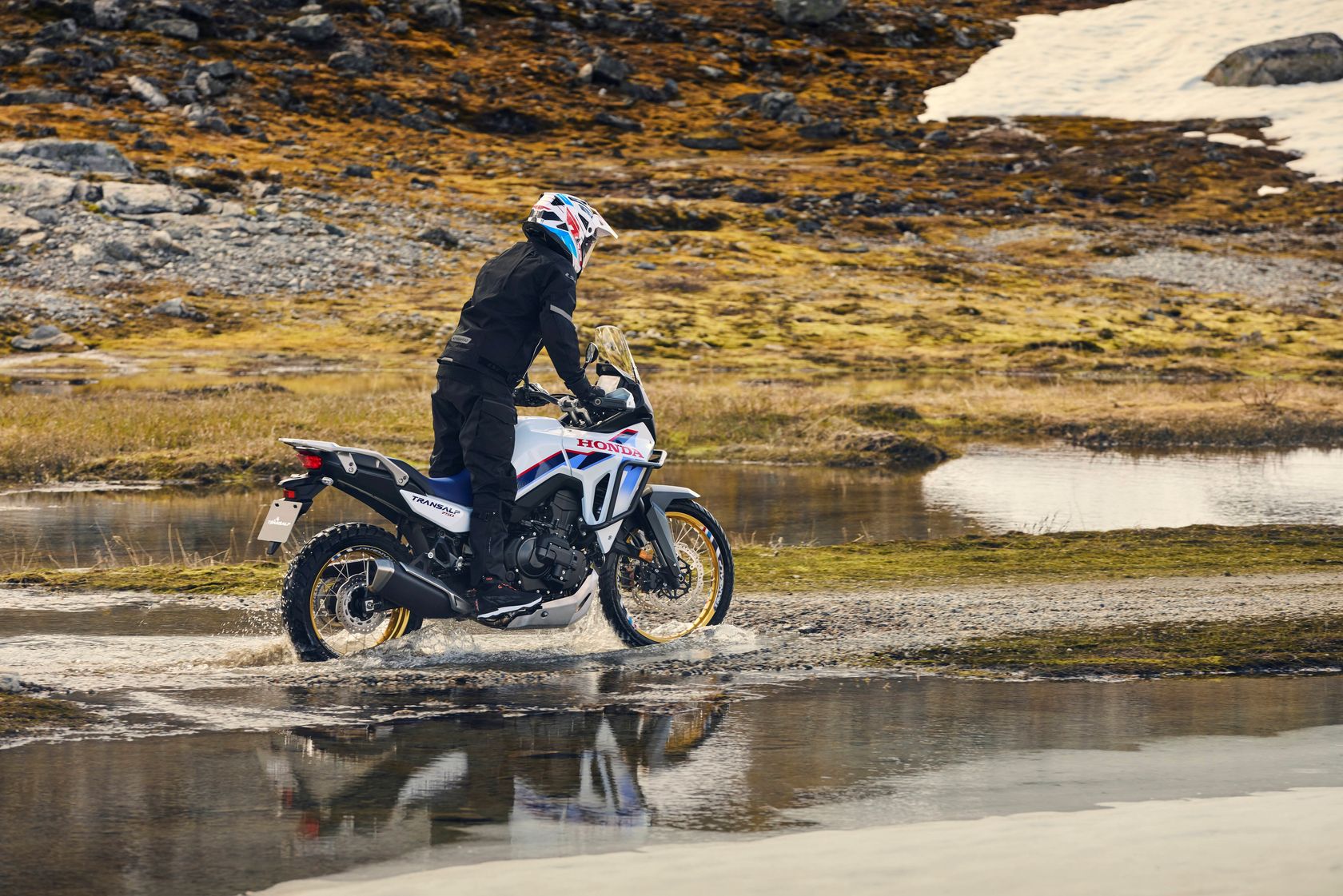 Honda Transalp 2026 en tout-terrain