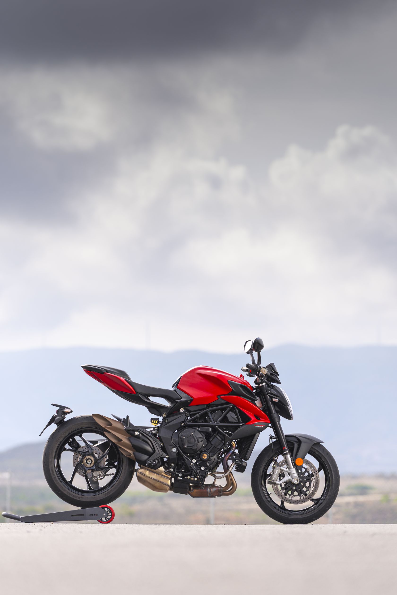 MV Agusta Brutale 800 2026 vue de profil MV Agusta Brutale 800 2026 vue de profil