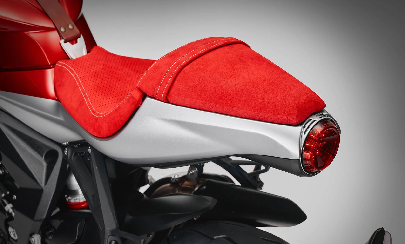 Selle alcantara MV Agusta Superveloce S 2026