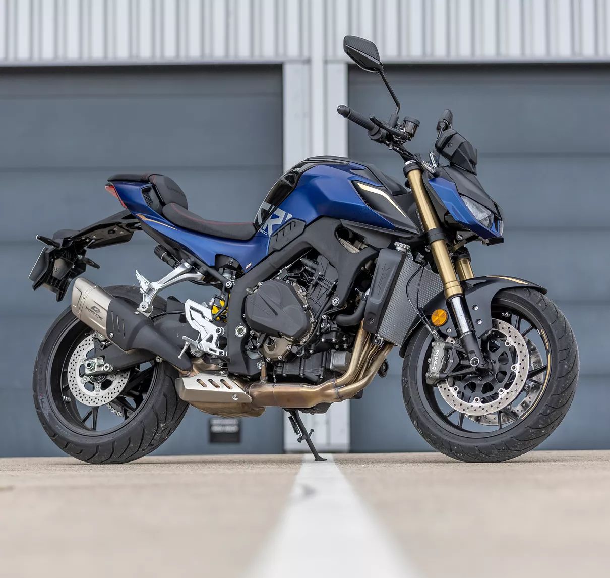 QJ Motor SRK 800 2026 couleur bleue QJ Motor SRK 800 2026 couleur bleue