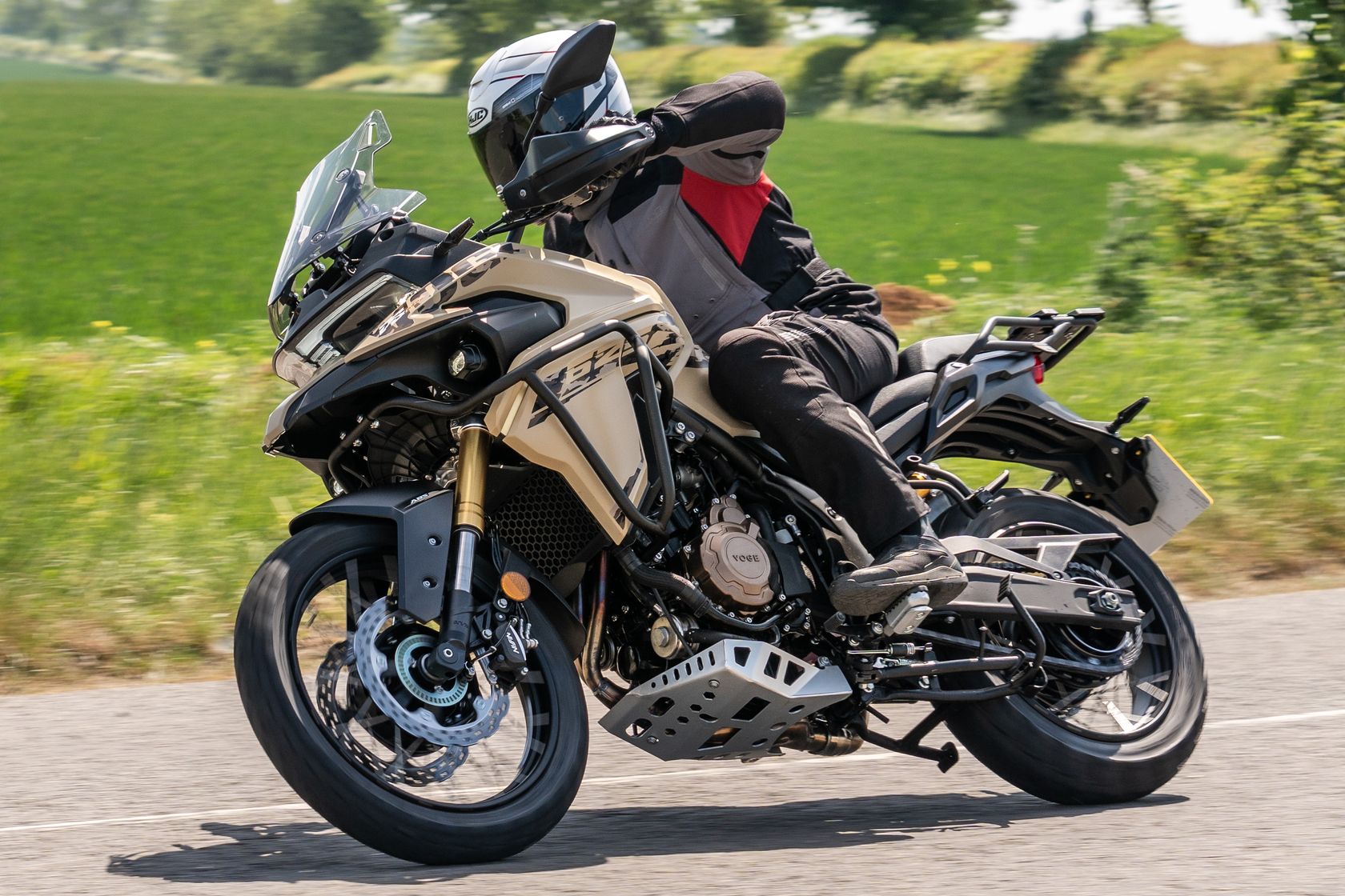 Voge DS625X 2026 en action