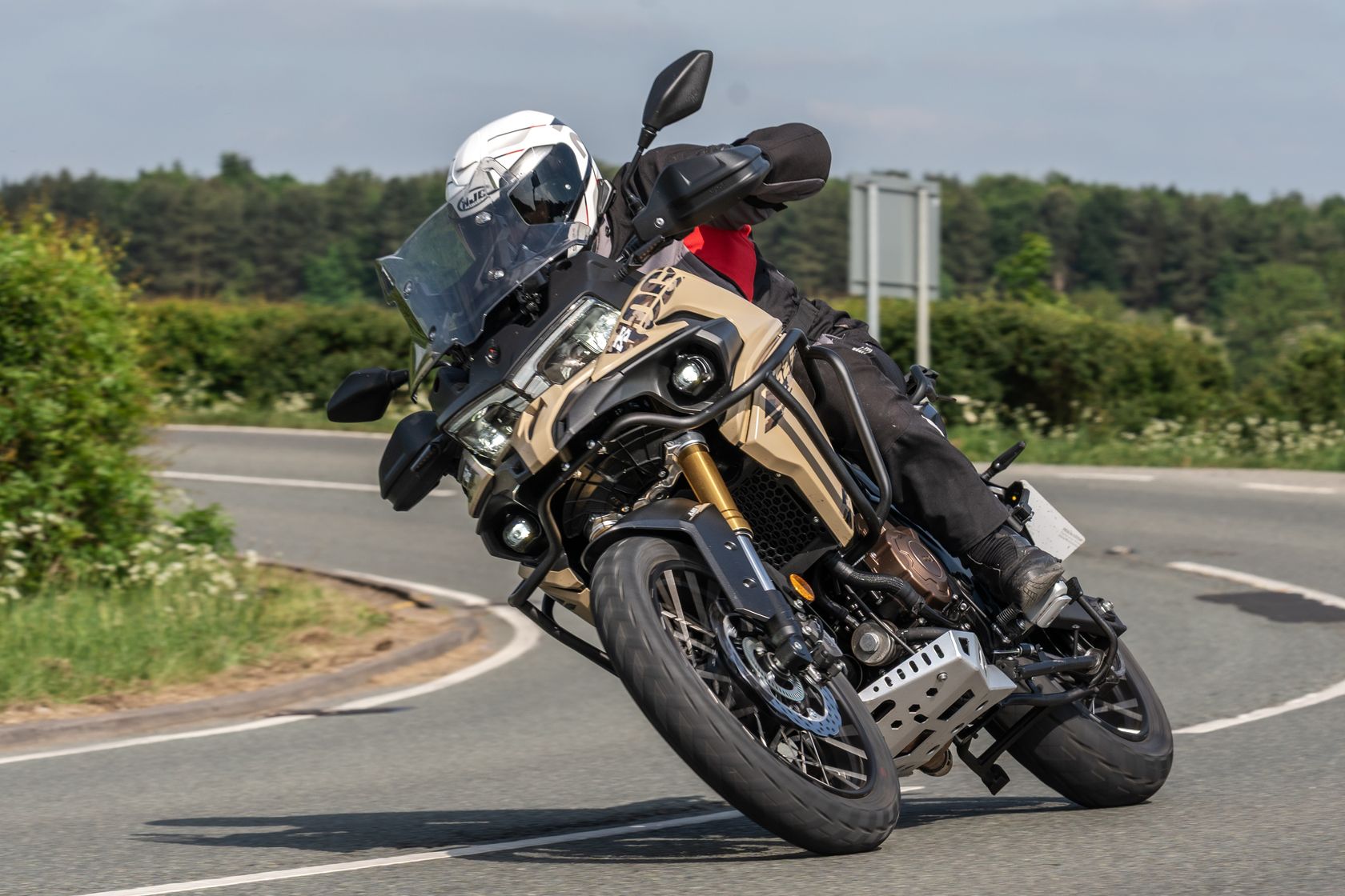 Voge DS625X 2026 sur l'angle