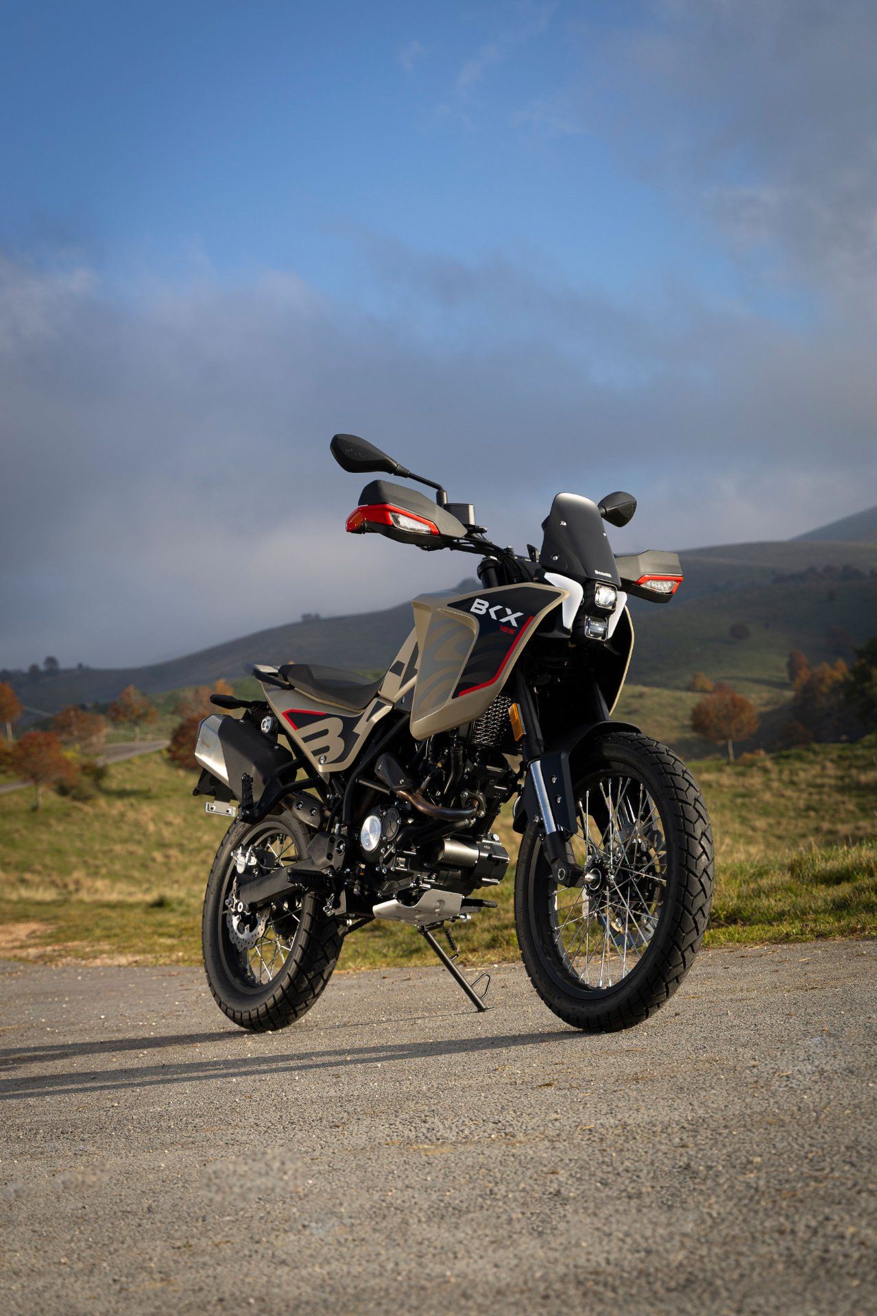 Benelli BKX 125 2026 en statique