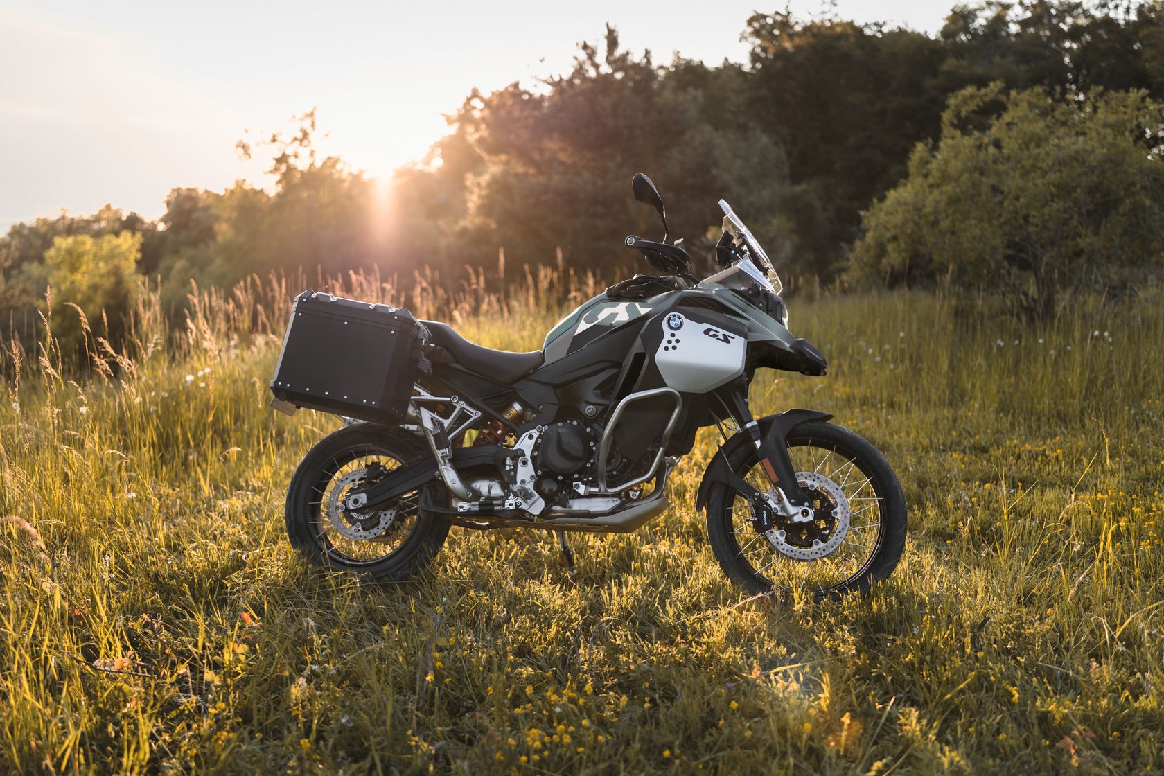 BMW F 900 GS Adventure 2026 vue de profil