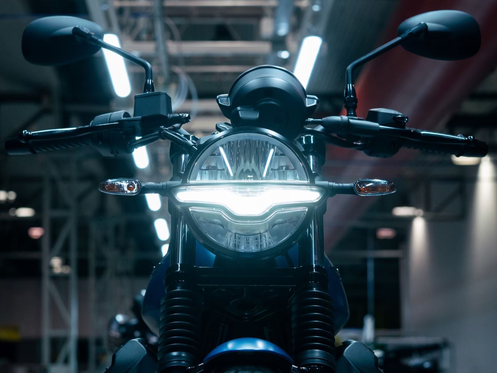 Face avant Moto Guzzi V7 Stone 2026