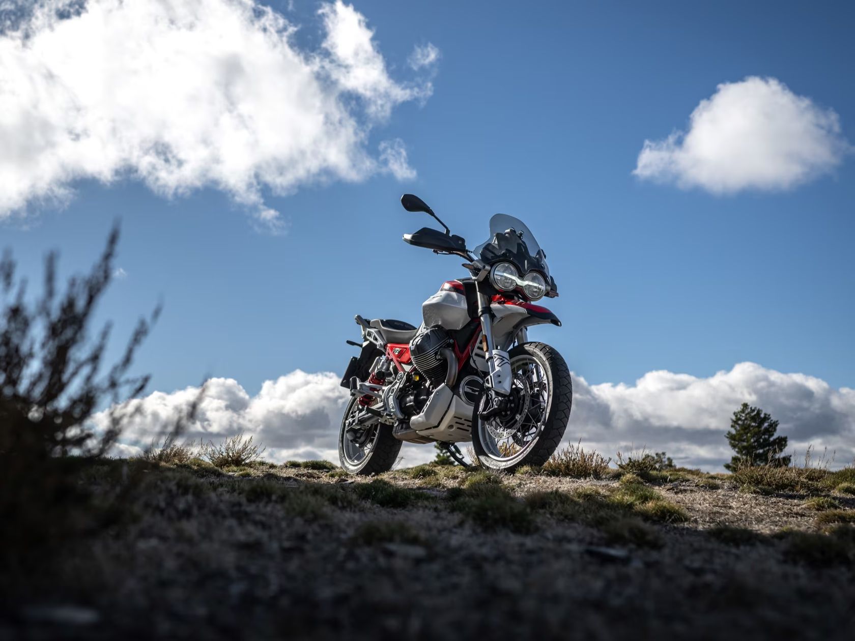 Moto Guzzi V85 TT 2026