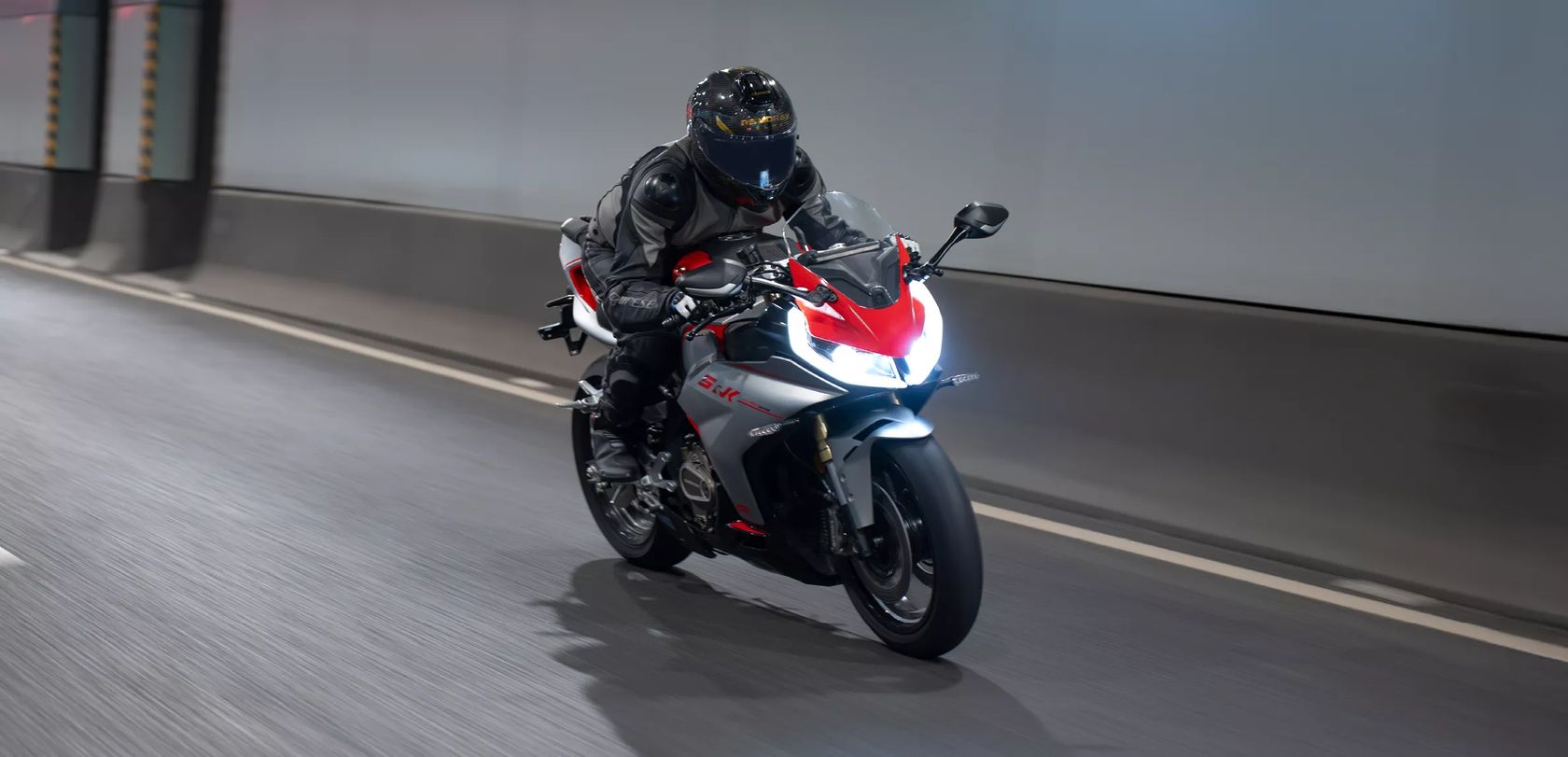 QJMotor SRK 421 RR 2026