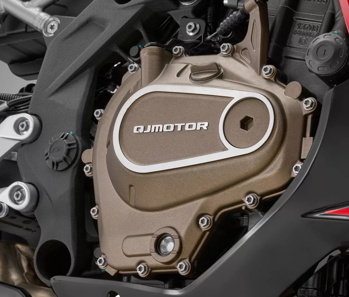 Moteur QJMotor SRK 421 RR 2026