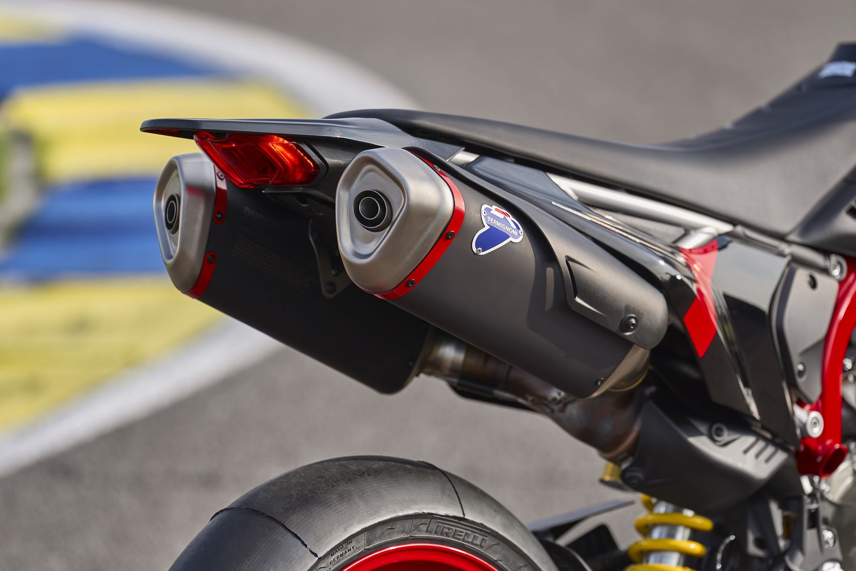 Echappements Termignoni Ducati Hypermotard 698 Mono Nera Echappements Termignoni Ducati Hypermotard 698 Mono Nera