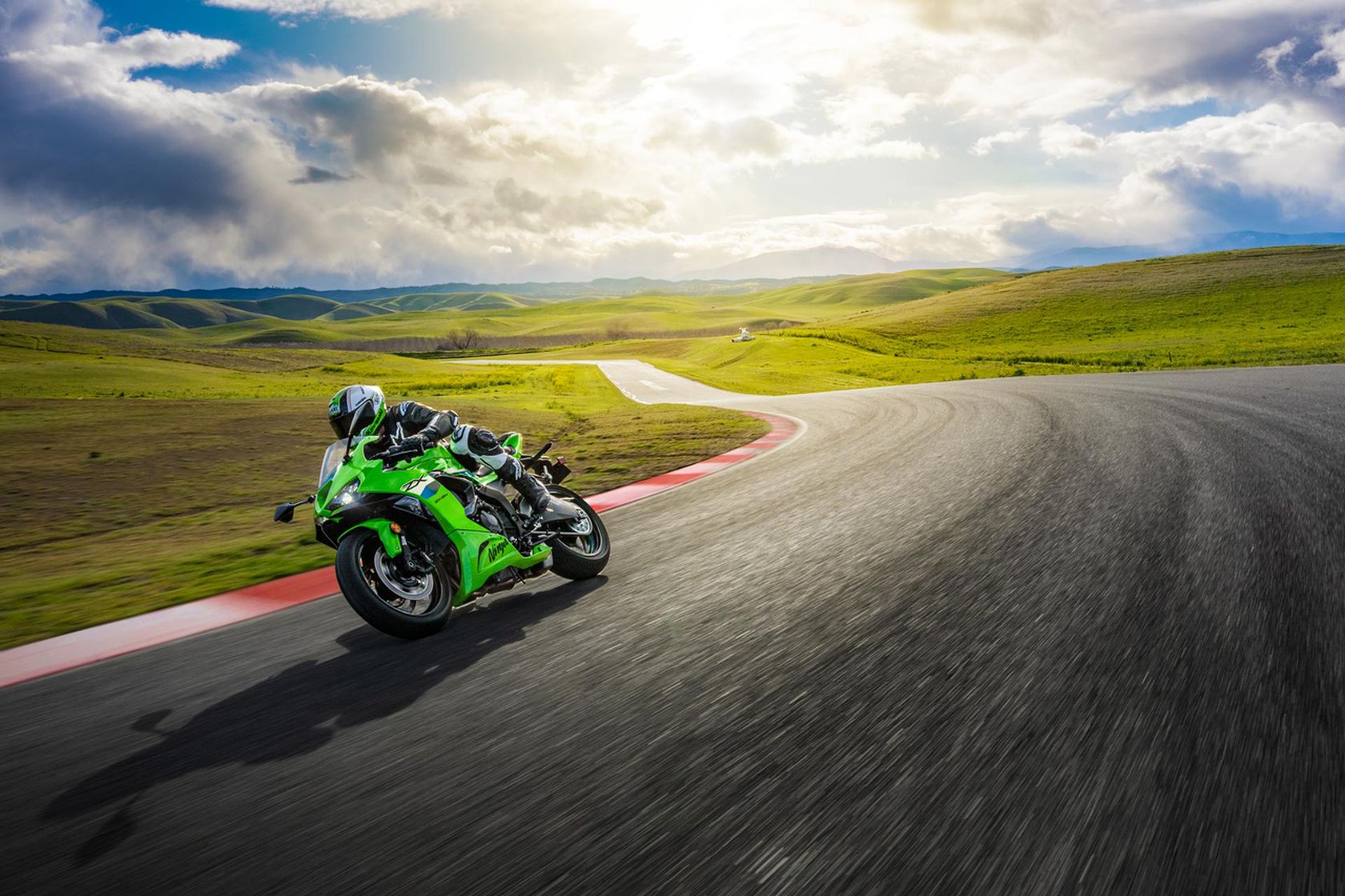 Kawasaki ZX-6R 2026 sur circuit Kawasaki ZX-6R 2026 sur circuit
