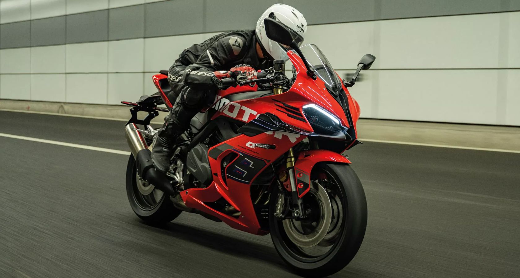 QJMotor SRK 800 RS 2026
