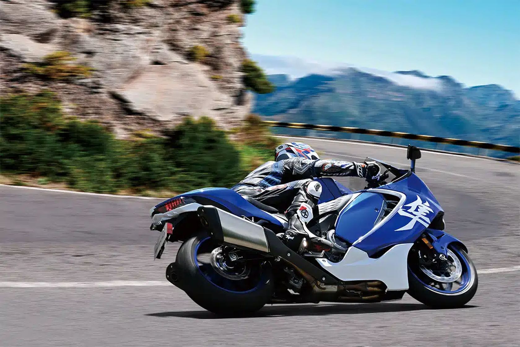 Suzuki Hayabusa Special Edition 2026 sur l'angle
