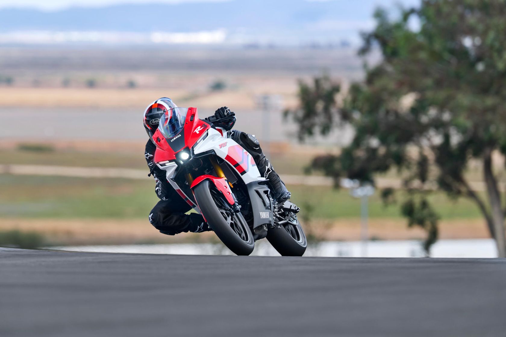 Yamaha R3 2026 sur circuit Yamaha R3 2026 sur circuit