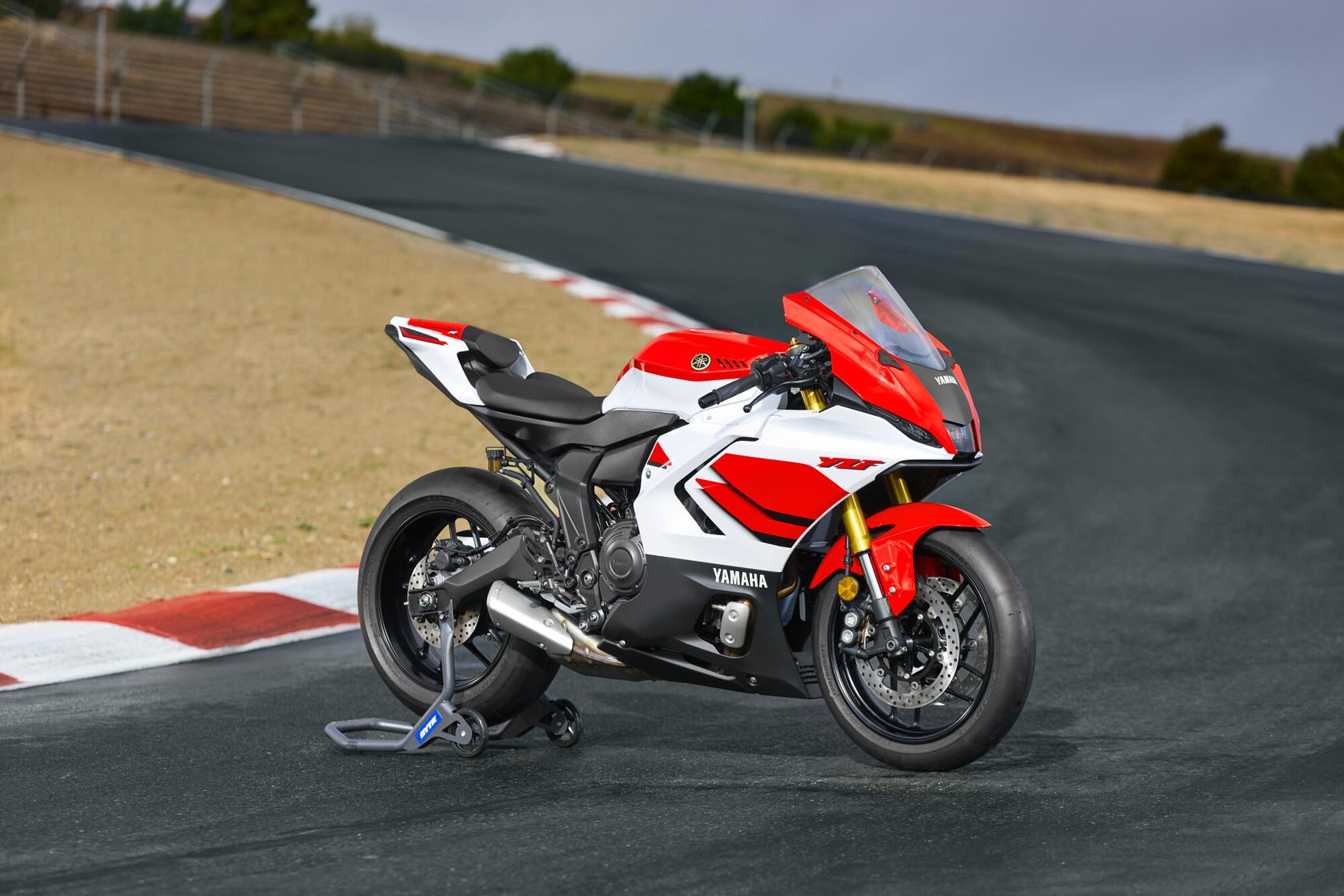 Yamaha R7 2026 en statique Yamaha R7 2026 en statique