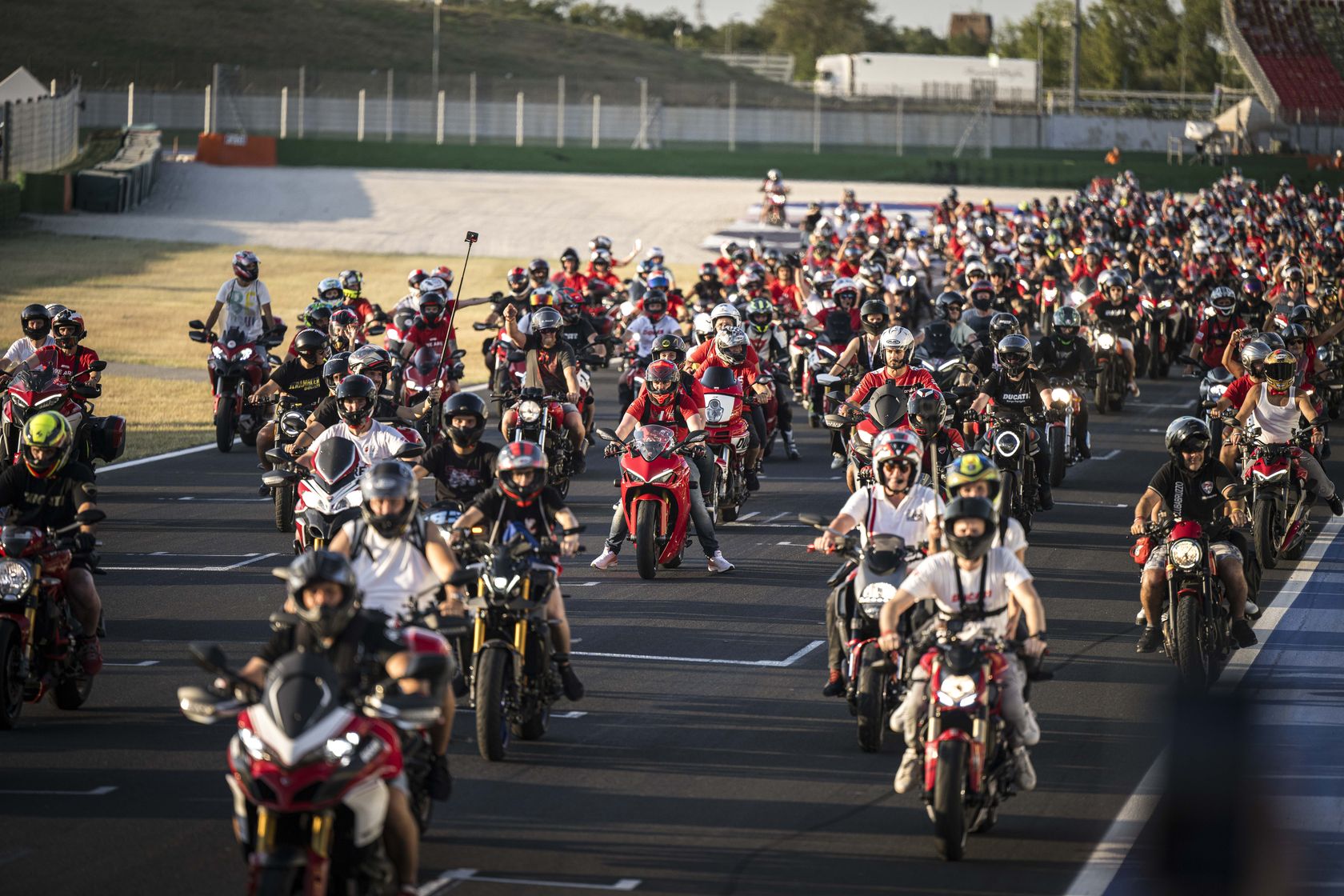 Ducati World Week 2026 - Parade Ducati World Week 2026 - Parade