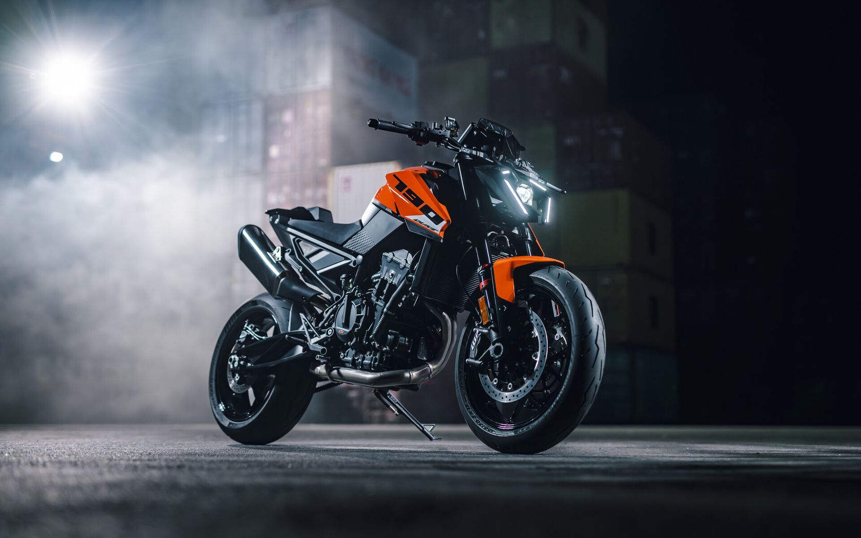 KTM 790 Duke 2027 en statique KTM 790 Duke 2027 en statique