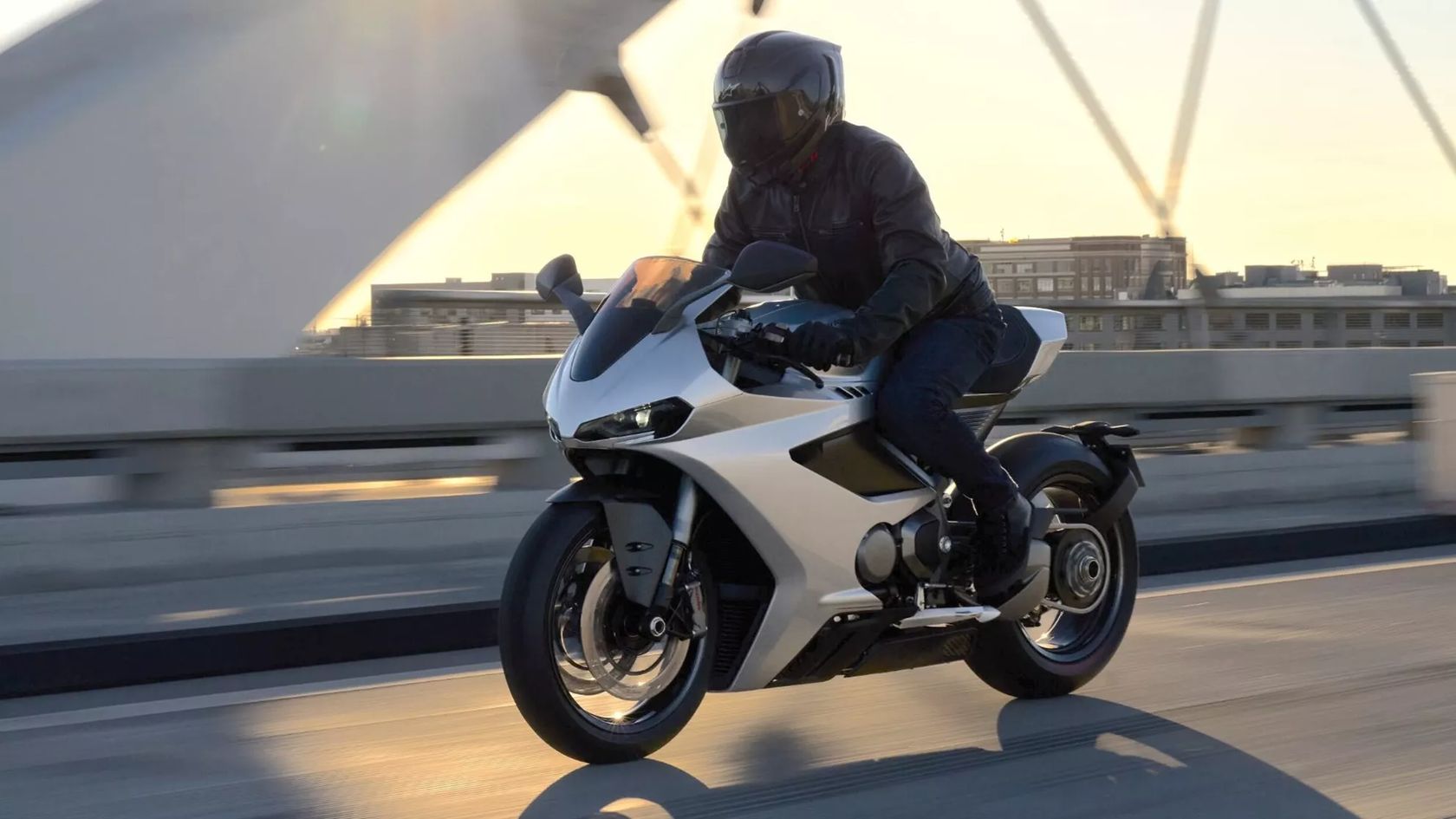 Norton Manx R 2026 en action Norton Manx R 2026 en action