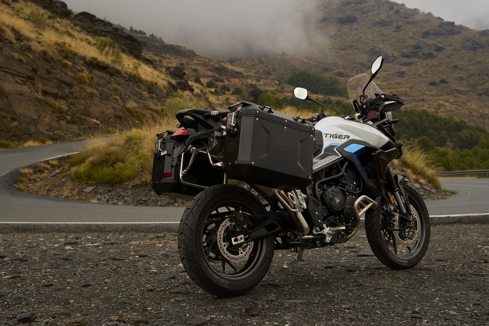 Triumph Tiger 900 Alpine Edition 2026 avec valises Triumph Tiger 900 Alpine Edition 2026 avec valises