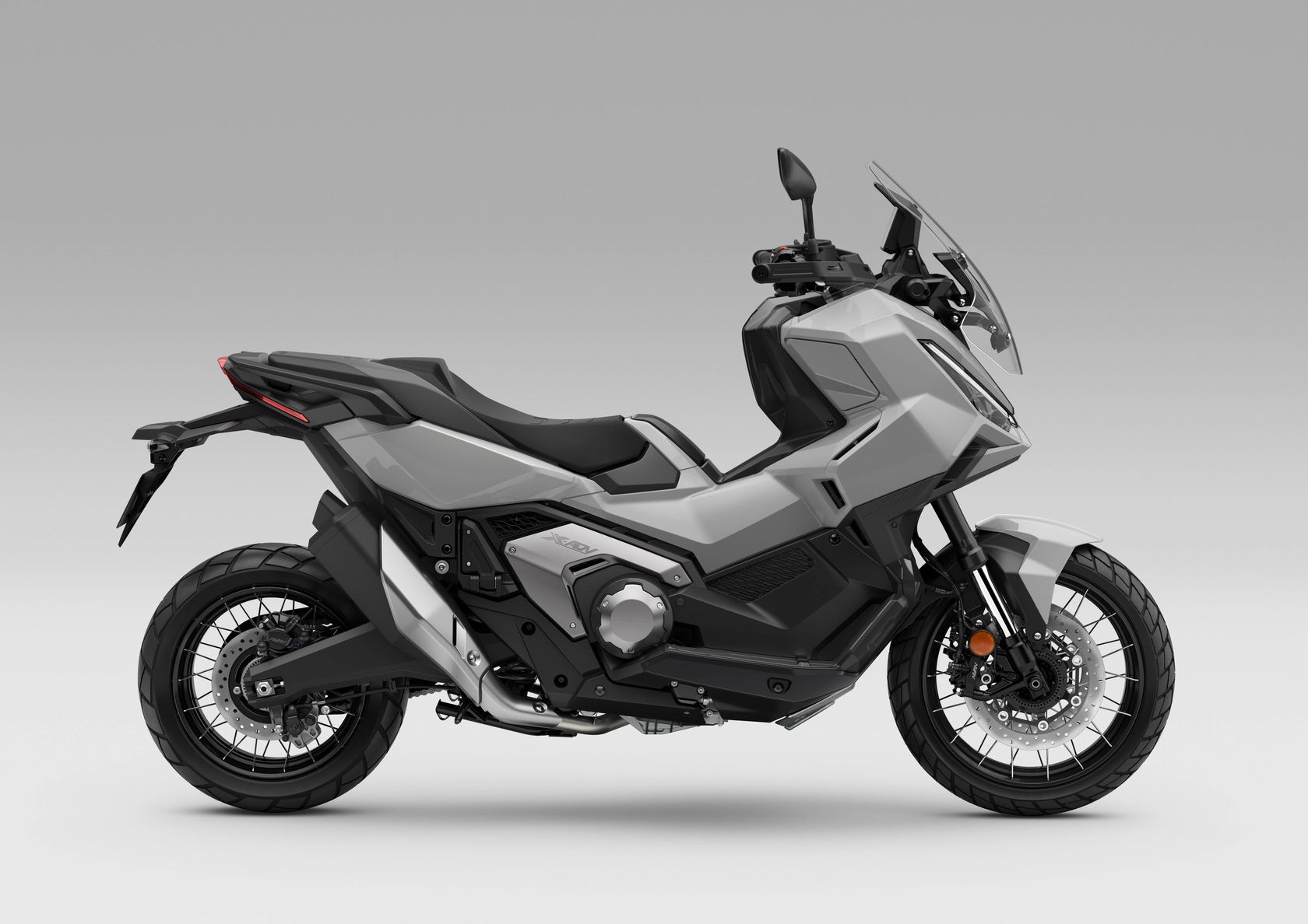 Honda X-ADV 2027 en gris Honda X-ADV 2027 en gris