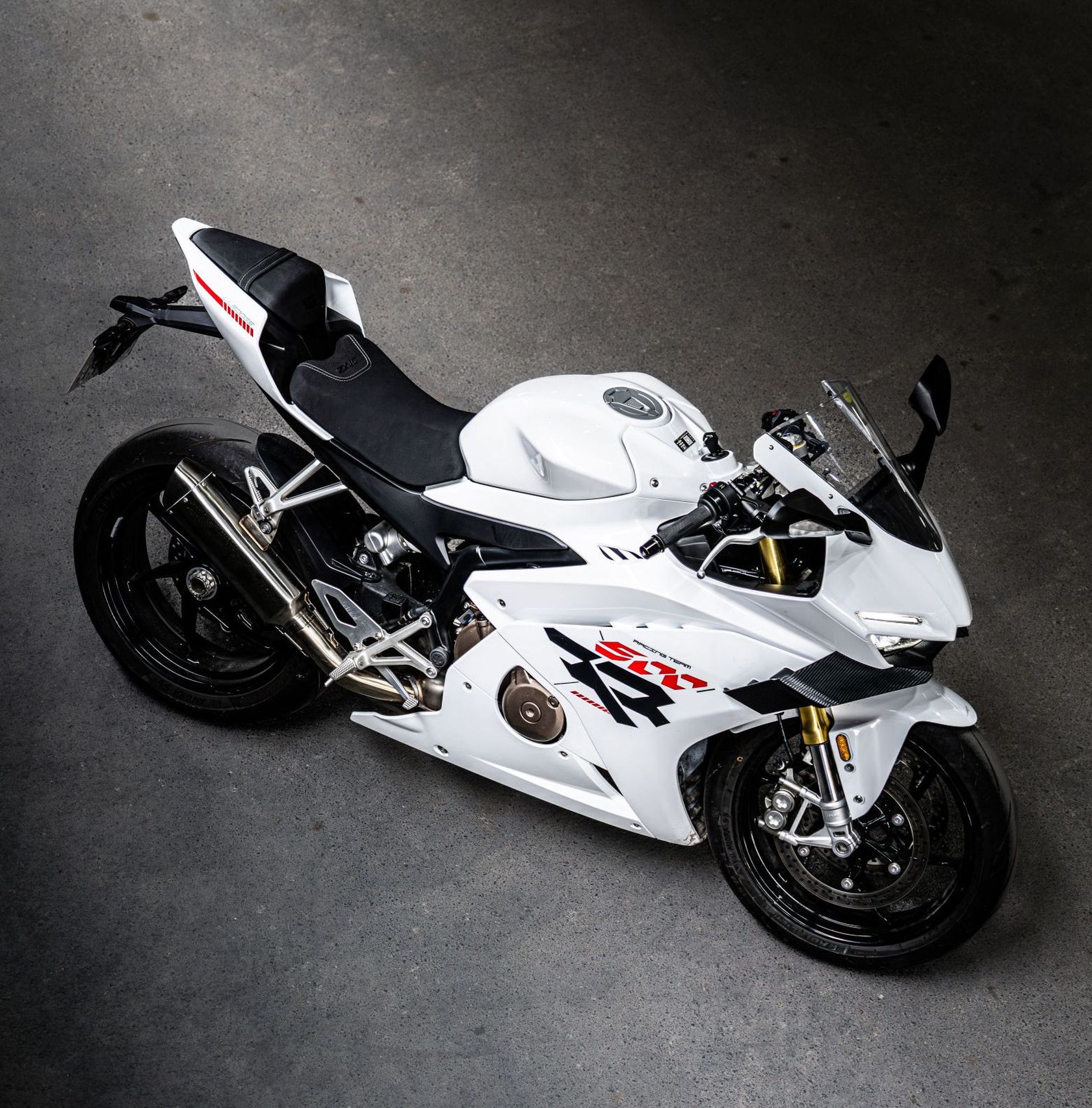 ZXMoto 500RR 2026 en statique ZXMoto 500RR 2026 en statique