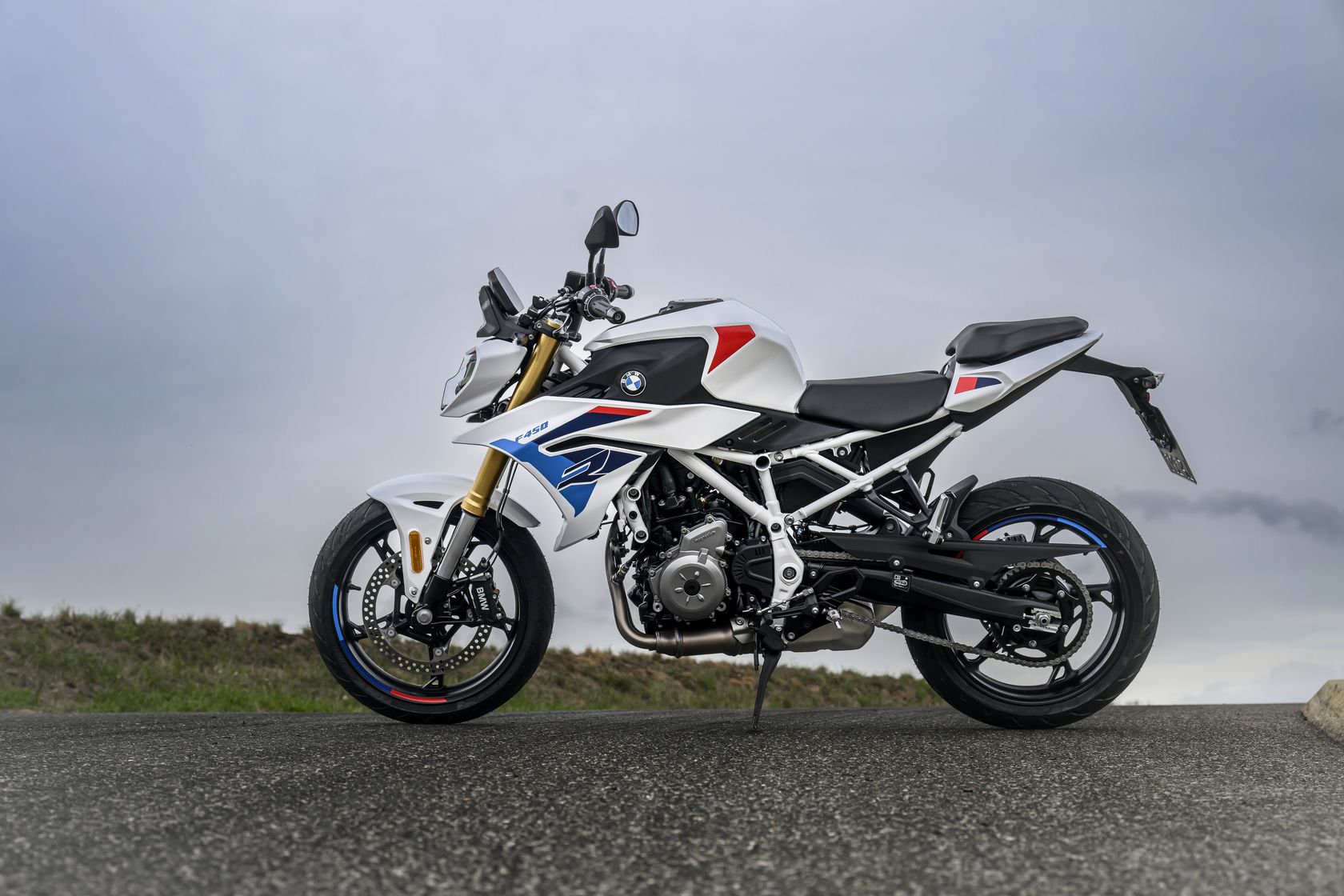 BMW F 450 R 2027 vue de profil
