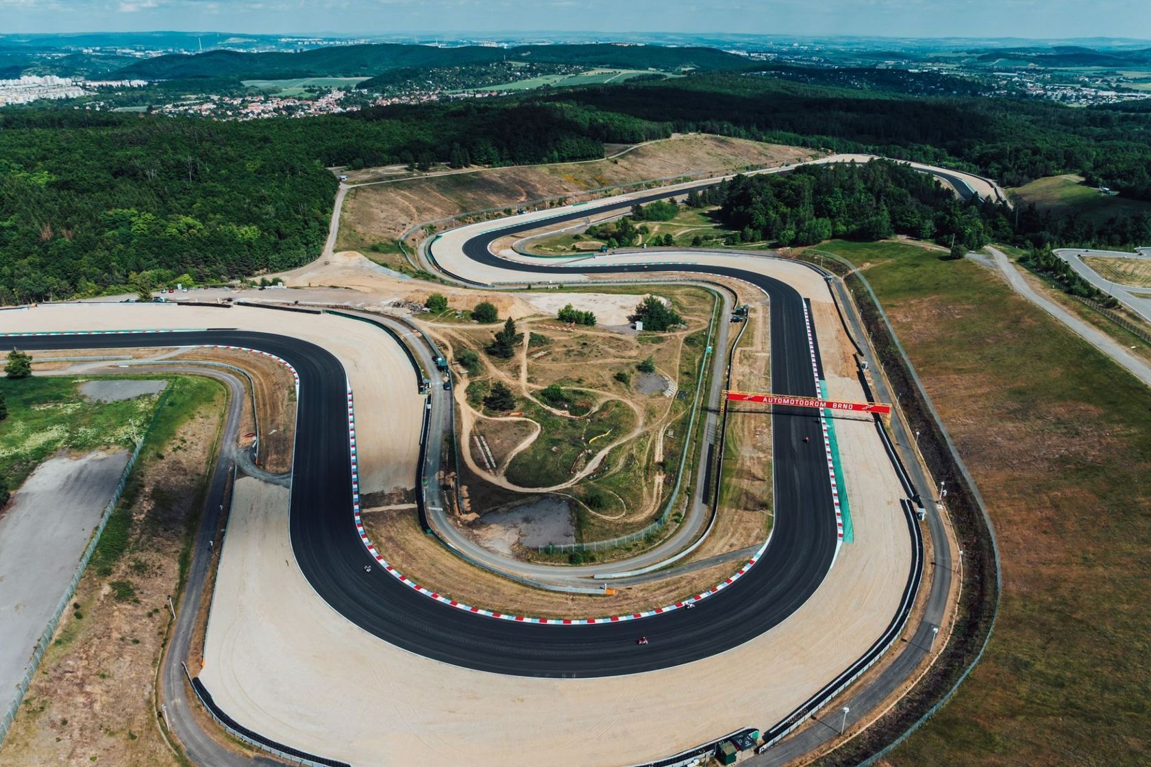 Circuit de Brno vu du ciel