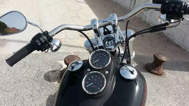 Poste de pilotage Harley Low Rider