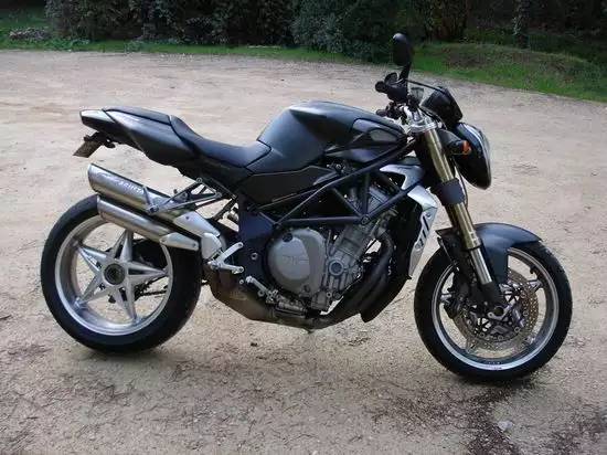 Essai MV Agusta Brutale 750 F4 (2004)