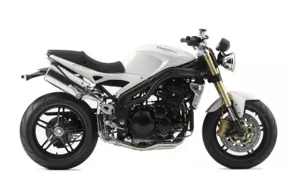 Essai Triumph Speed Triple (2007)