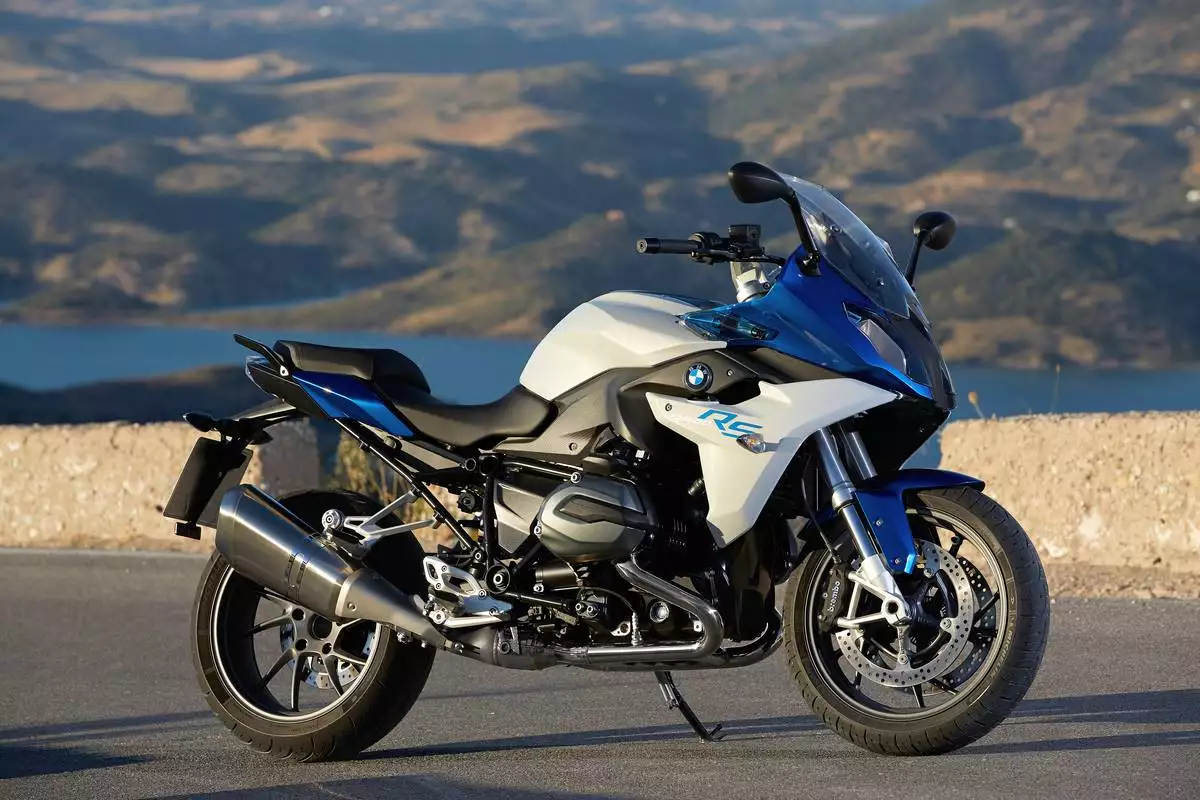 BMW R1200RS vue de droite