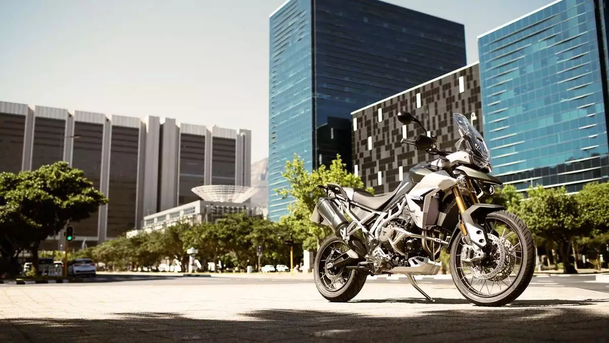 Triumph Tiger 900 Rally 2020 vert