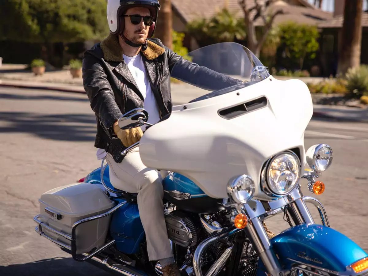 Pilotage Harley Davidson Electra Glide Revival
