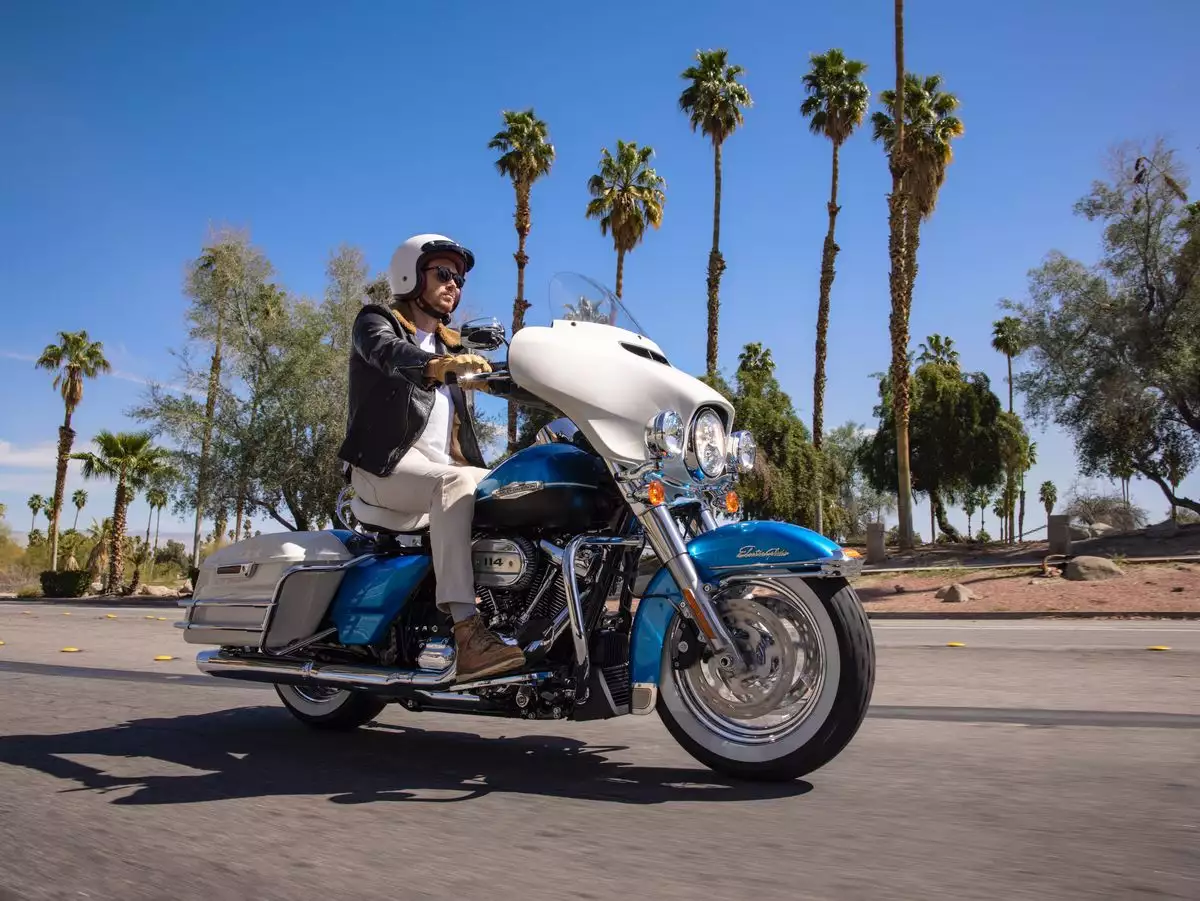 Harley Davidson Electra Glide Revival