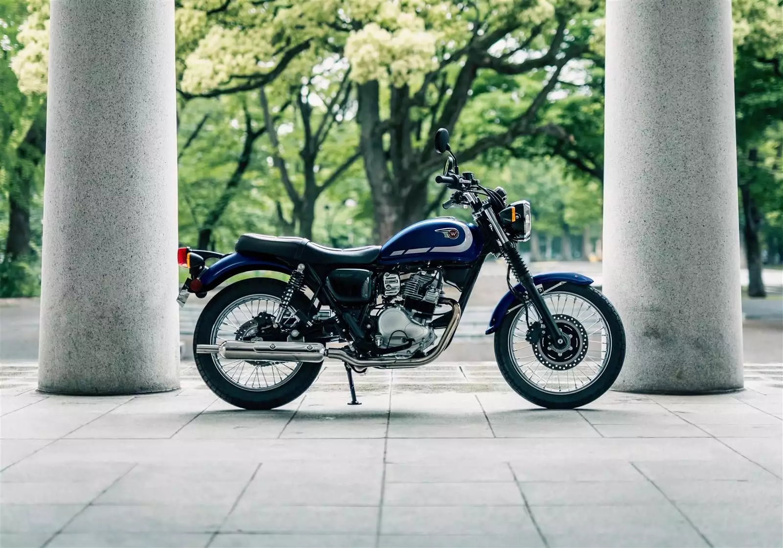 Kawasaki W230 de profil Kawasaki W230 de profil