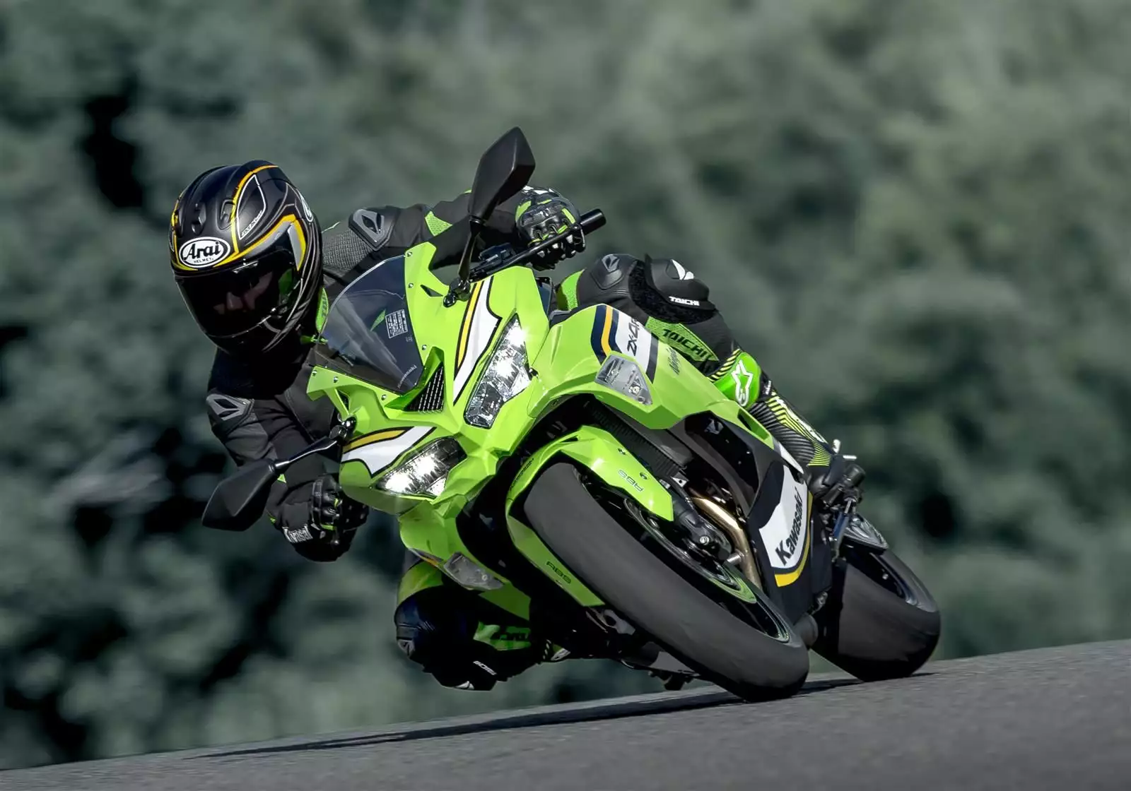 Kawasaki ZX-4RR 2025 vue avant Kawasaki ZX-4RR 2025 vue avant