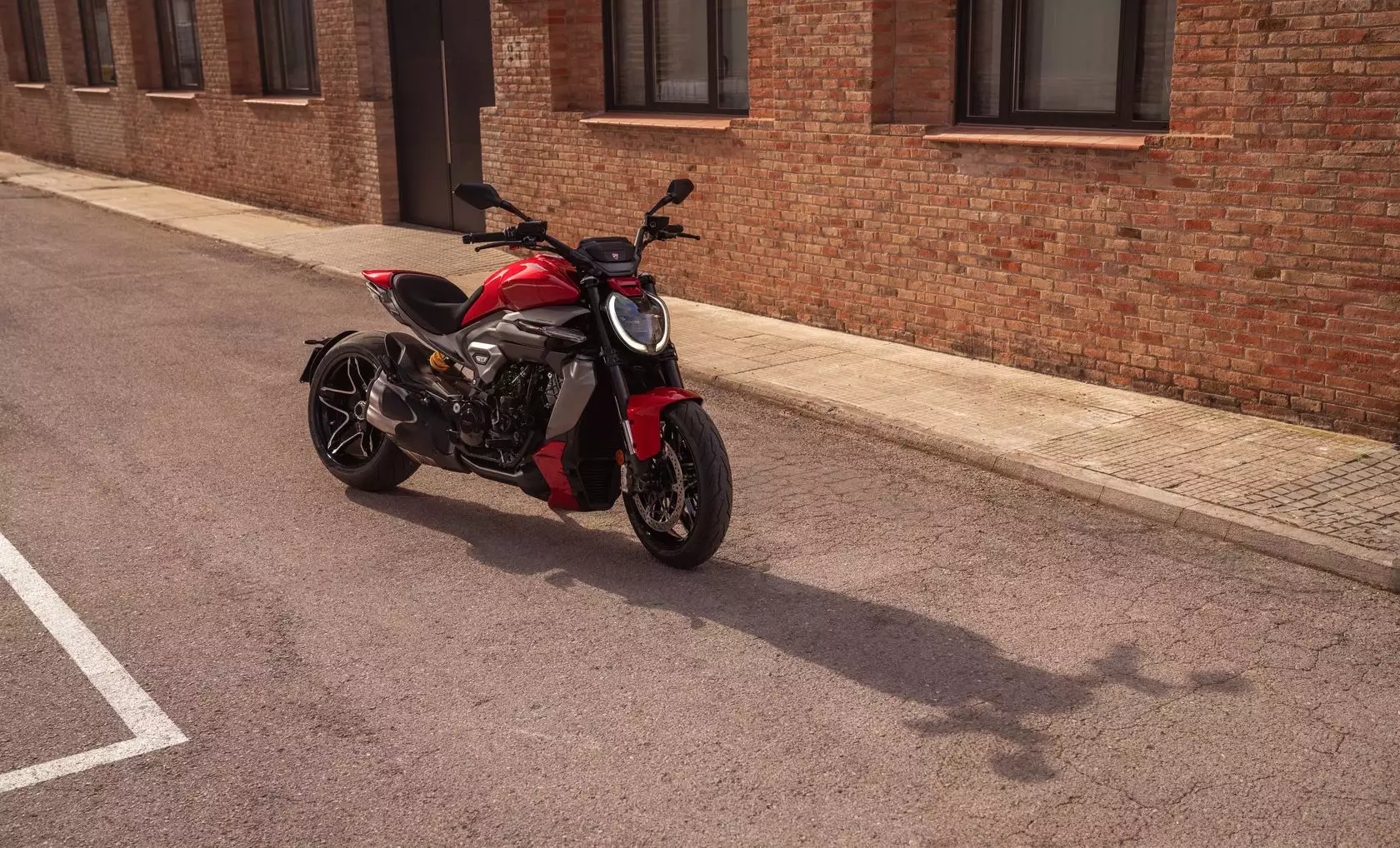 Ducati XDiavel V4 2025 en statique Ducati XDiavel V4 2025 en statique
