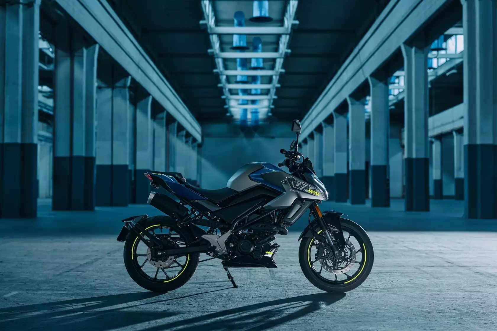 CFMoto 125NK 2026 en statique CFMoto 125NK 2026 en statique